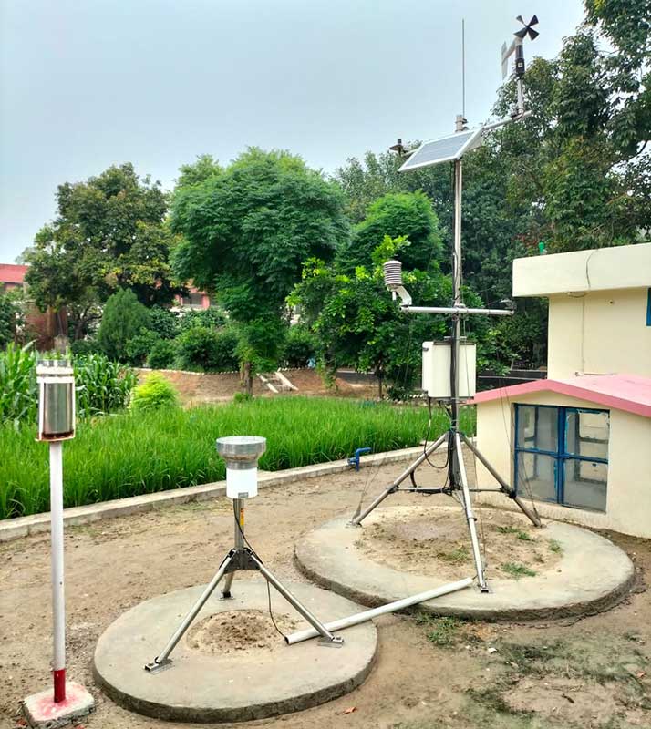 Automatic_weather_station